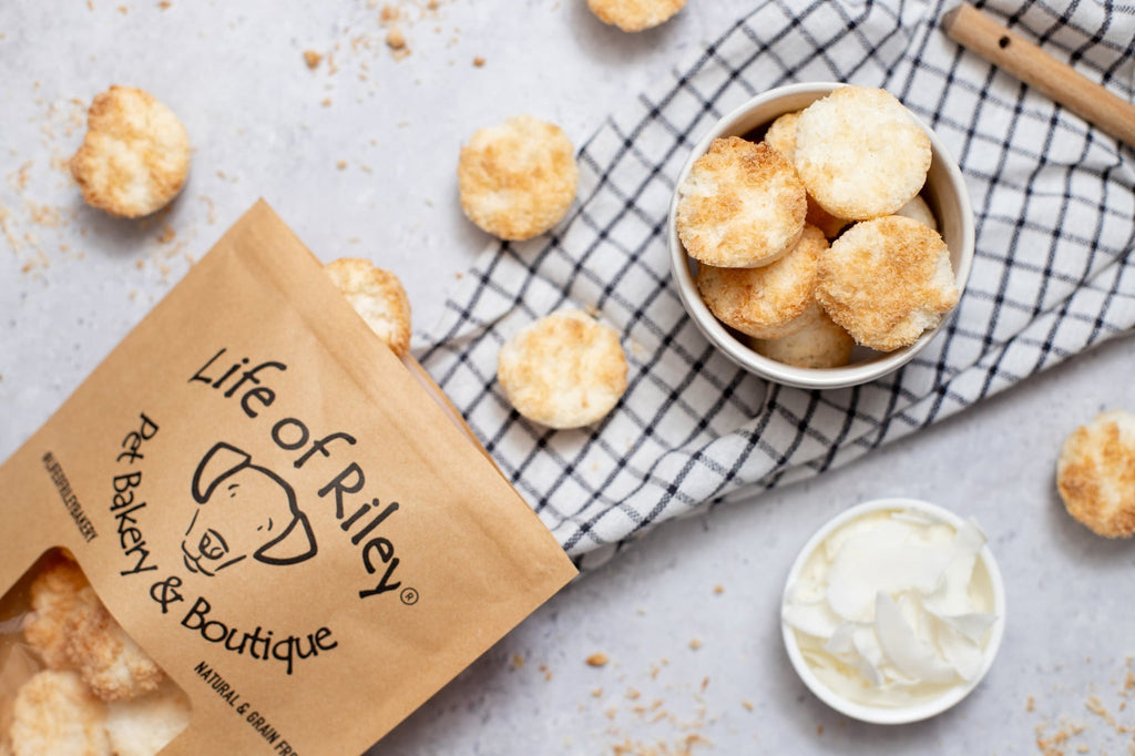 Coconut Macaroons 100g – The Original Macaroon for Dogs!