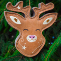 Roe the Christmas Deer